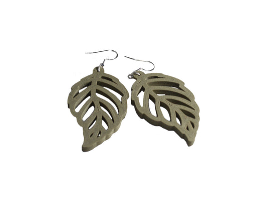 Leaf earrings made from nuisance algae